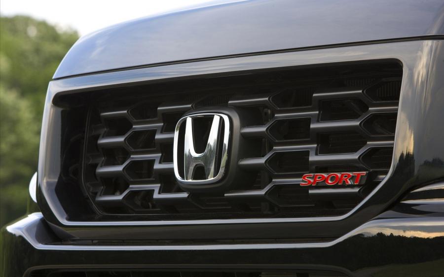  Honda Ridgeline Sport 2012 года  (фото 4 из 87)